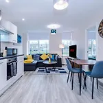 Weelky And Monthly Bookings At Cassia Unit - Telly Homes Ltd -Brand New 1 Bedroom Apartment Salford, Manchester