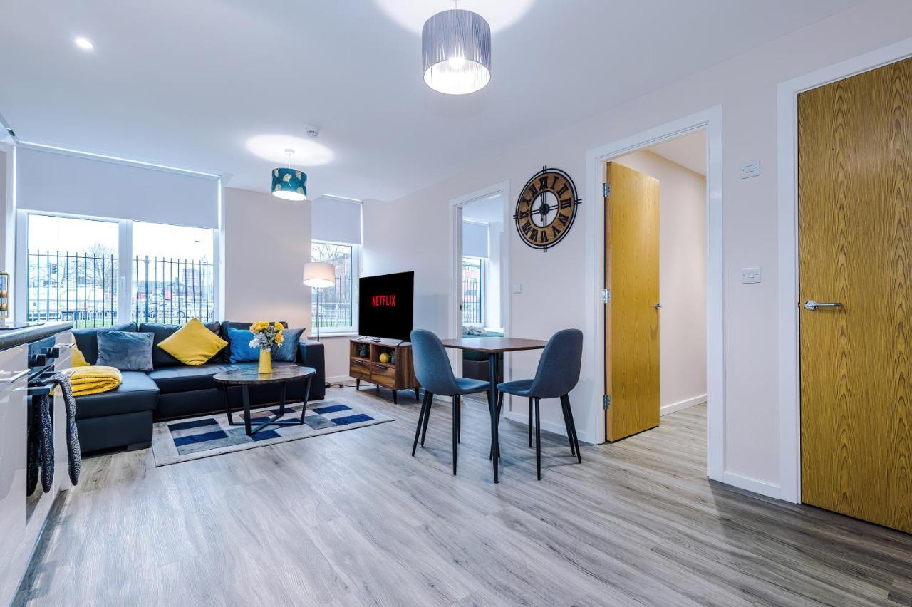 Weelky And Monthly Bookings At Cassia Unit - Telly Homes Ltd -brand New 1 Bedroom Salford, Apartamento *