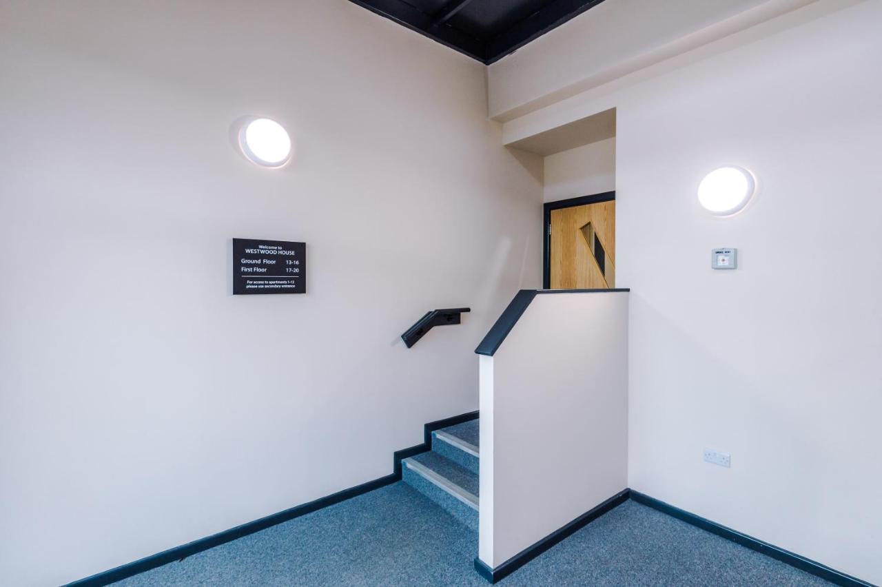 Weelky And Monthly Bookings At Cassia Unit - Telly Homes Ltd -brand New 1 Bedroom Salford, * Manchester