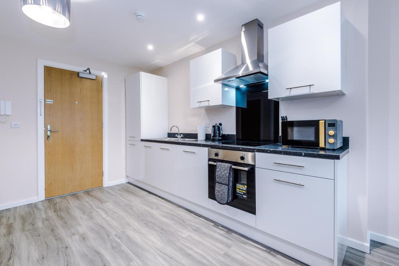 Weelky And Monthly Bookings At Cassia Unit - Telly Homes Ltd -brand New 1 Bedroom Salford, Apartamento Manchester